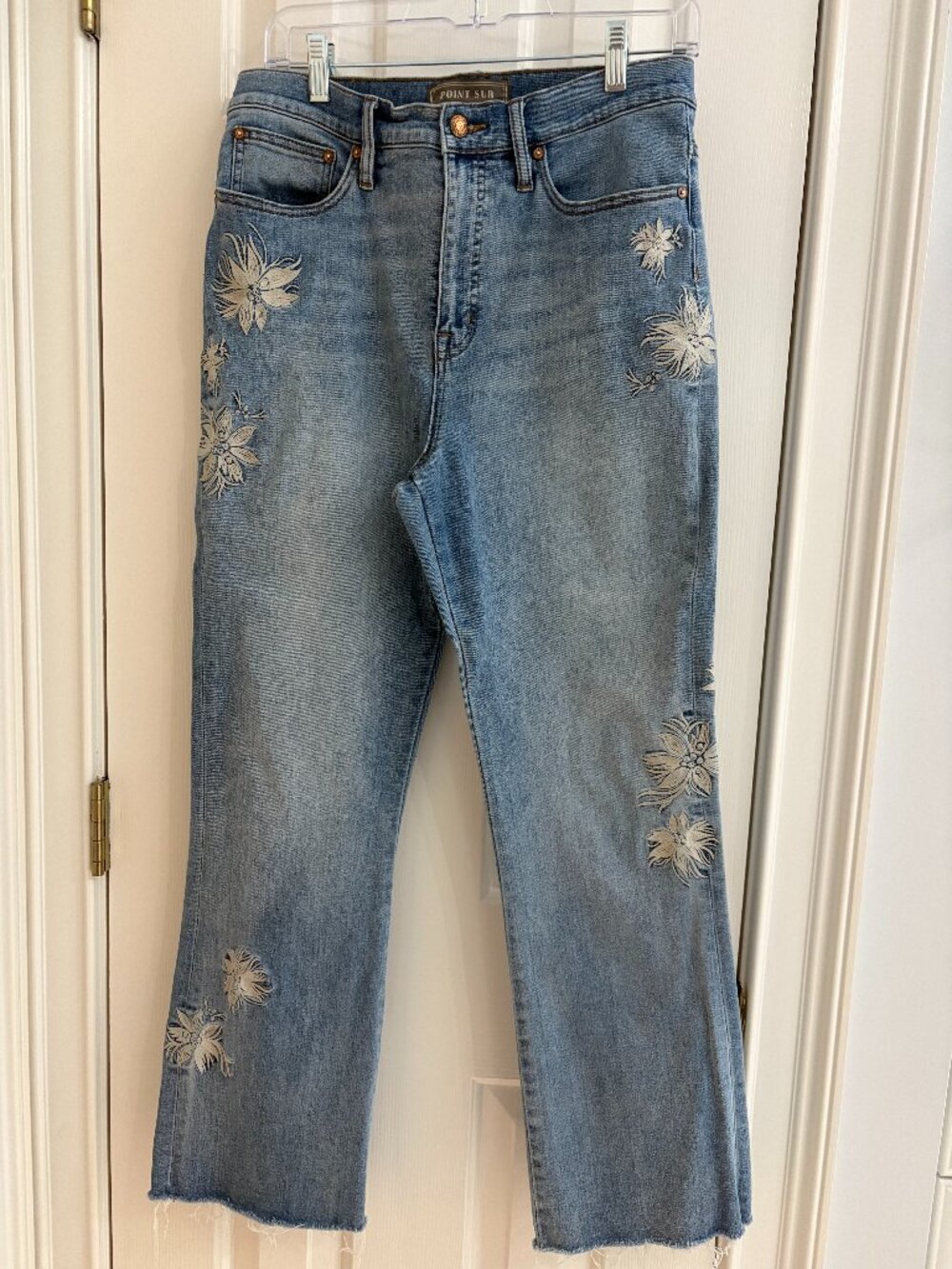 J Crew Point Sur 11” Kick Out Crop Jeans - Embroidered Floral Pattern - 29Tall